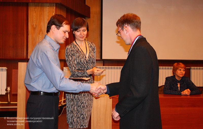 16.07.09     Выпускники ФБ НГТУ–2009, фотография: В. Кравченко