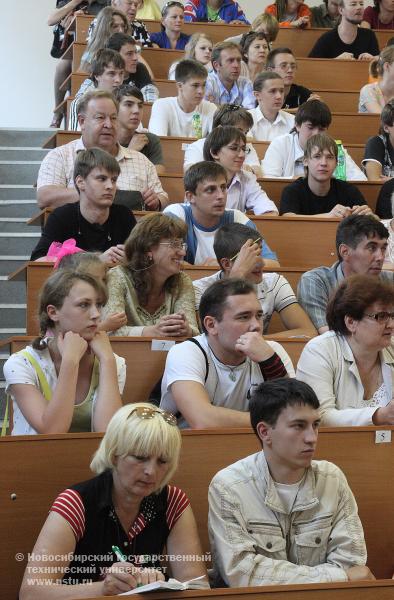 Собрания для абитуриентов, зачисленных в НГТУ, фотография: В. Кравченко