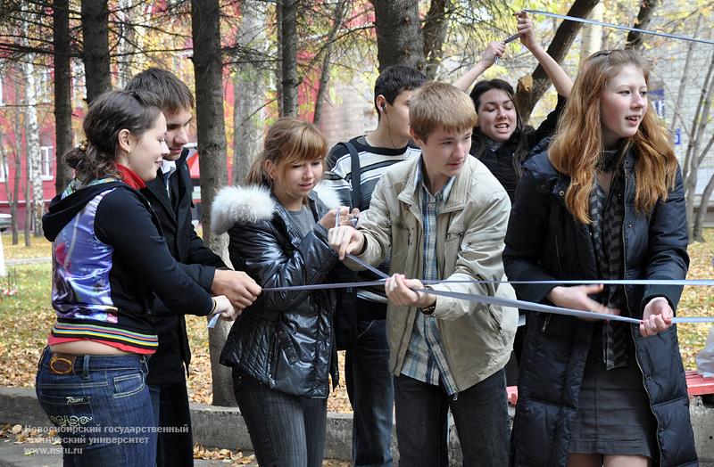 05.10.09     Посвящение в первокурсники на факультете радиотехники и электроники НГТУ, фотография: В. Кравченко