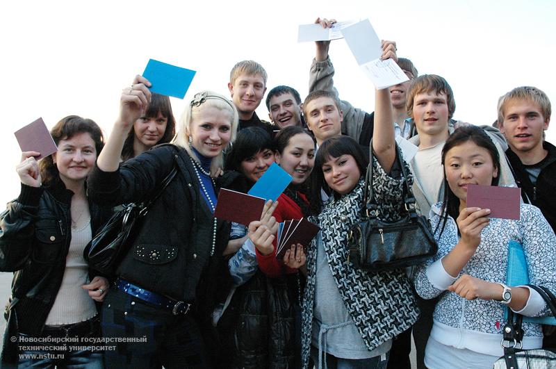 08.10.09     Посвящение в студенты ФМА, фотография: В. Невидимов