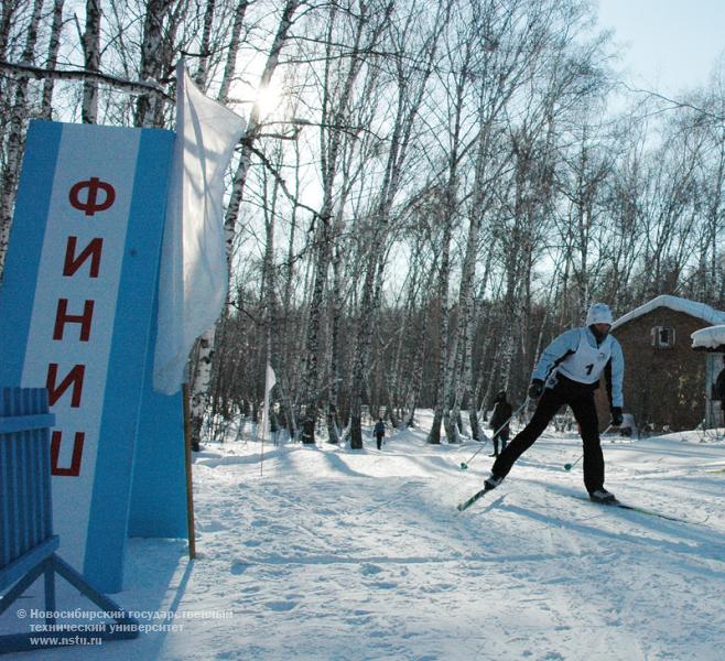 05.02.10     Спартакиада «Дружба-2010» в НГТУ, фотография: В. Невидимов