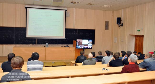 19.05.10       Лекция академика В. А. Рубакова на тему «Космология и Большой адронный коллайдер», фотография: В. Кравченко