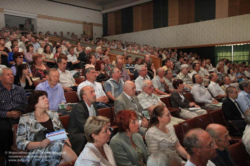 31.08.10     Производственное совещание преподавателей и сотрудников университета, фотография: В. Невидимов