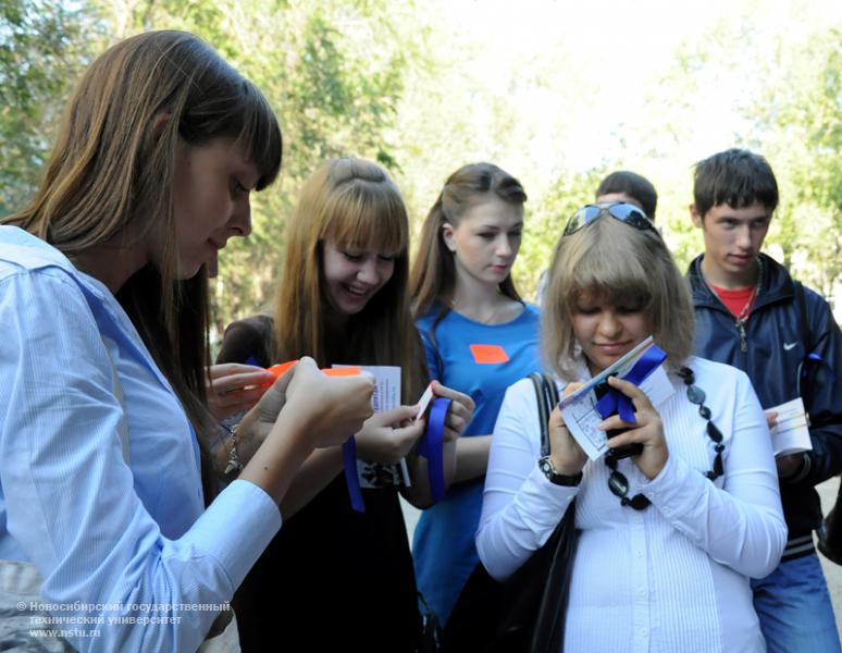 01.09.10     1 сентября собрание студентов 1 курса факультета бизнеса (ФБ), фотография: В. Кравченко