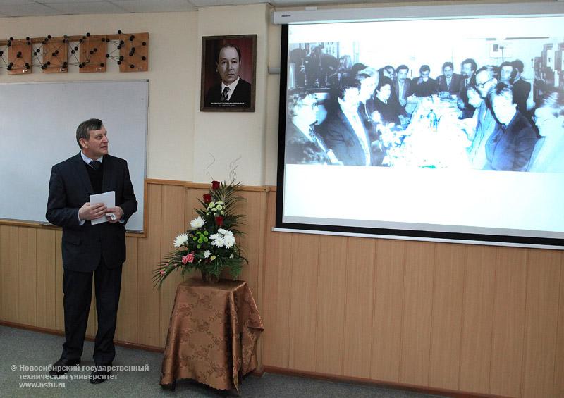 16.12.10     16 декабря в НГТУ состоится открытие лаборатории в честь преподавателей механико-технологического факультета, фотография: В. Невидимов