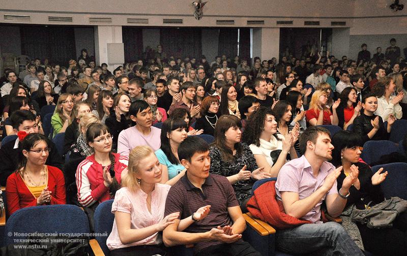 26.03.11     В НГТУ завершился фестиваль «Студенческая весна НГТУ-2011», фотография: В. Невидимов