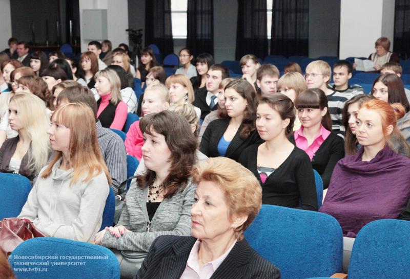 25.10.11     В НГТУ состоялась конференция «Инновационные направления деятельности в общественном питании и хлебопечении», фотография: В. Невидимов