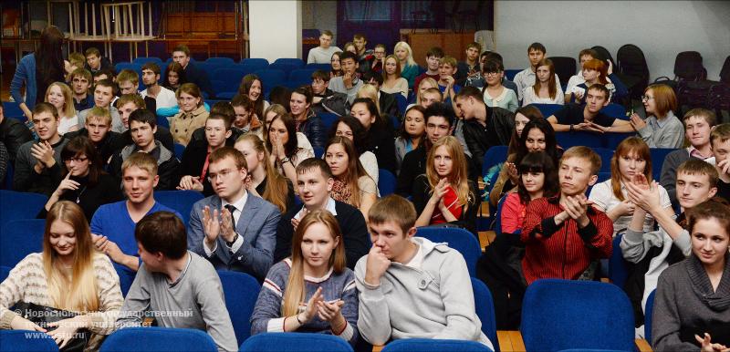 10.10.13     Посвящение в студенты первокурсников факультета мехатроники и автоматизации , фотография: В. Невидимов