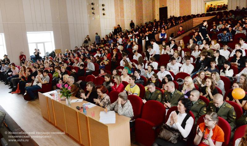 3.12.2013. Межвузовский конкурс «Другой язык – другое видение мира», фотография: В. Невидимов