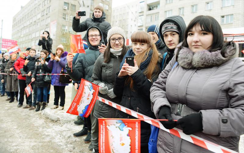 7.12.2013. Эстафета Олимпийского огня Зимней олимпиады – 2014, фотография: В. Невидимов