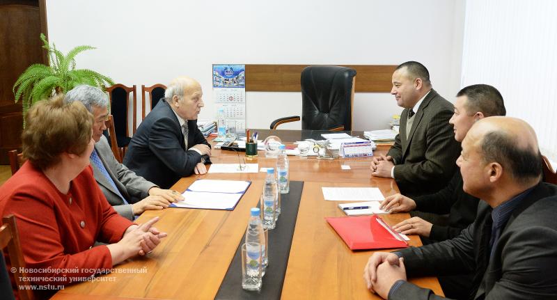 16.12.13     Визит в НГТУ делегации Каракалпакского государственного университета , фотография: В. Невидимов