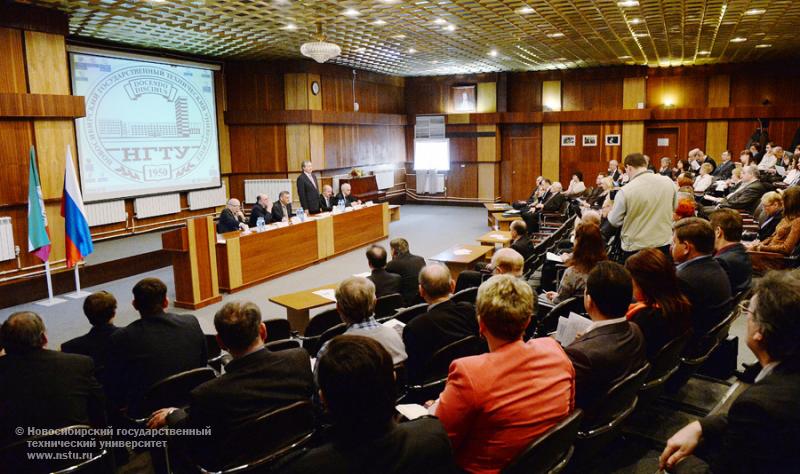 27.03.14     Круглый стол «Развитие технического образования в Новосибирске» состоялся в НГТУ , фотография: В. Невидимов