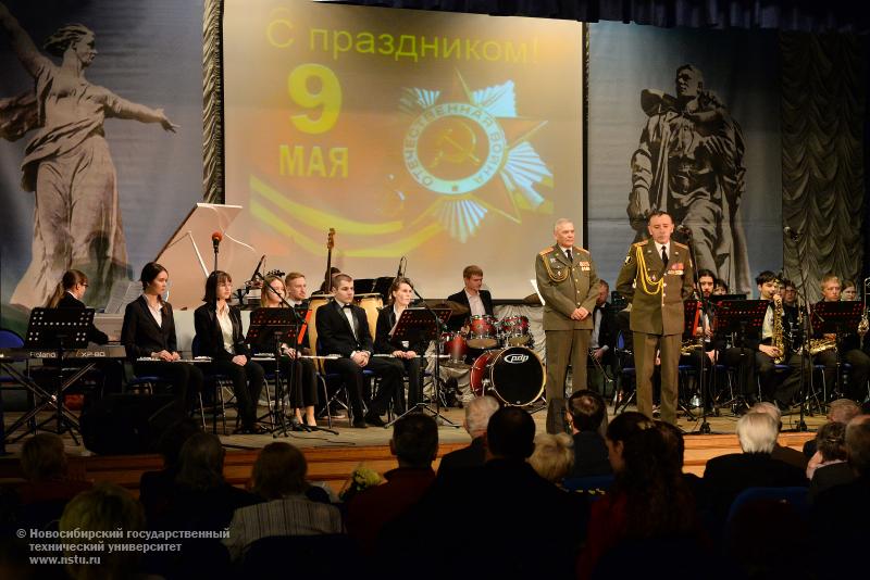 7.05.2014. Торжественное собрание и концерт, посвященные Дню Победы, фотография: В. Невидимов