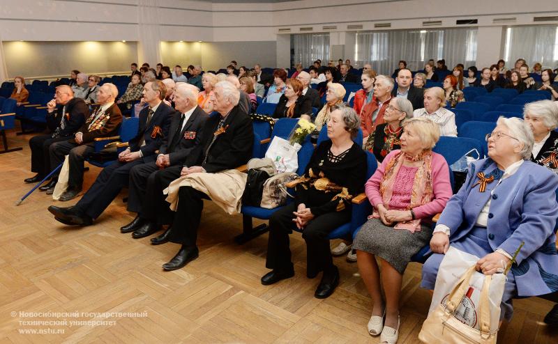 7.05.2014. Торжественное собрание и концерт, посвященные Дню Победы, фотография: В. Невидимов