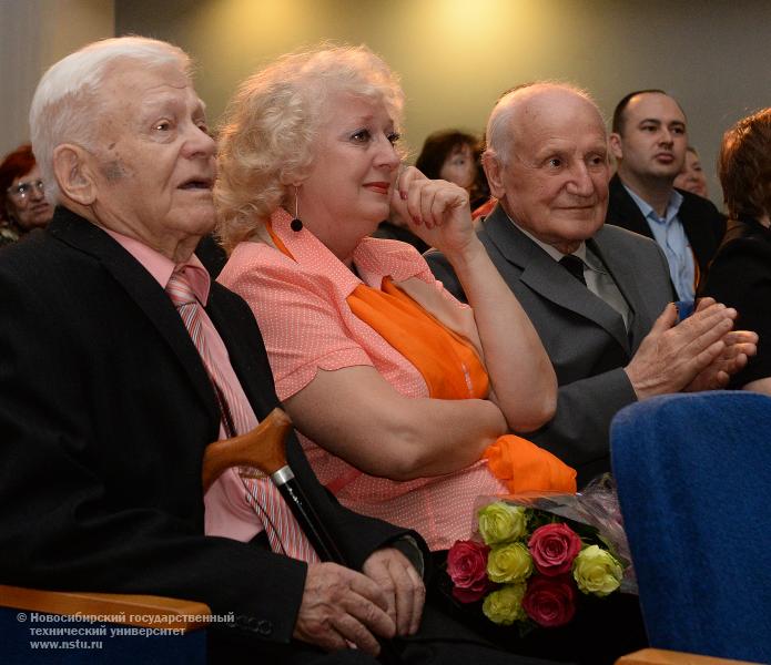 7.05.2014. Торжественное собрание и концерт, посвященные Дню Победы, фотография: В. Невидимов